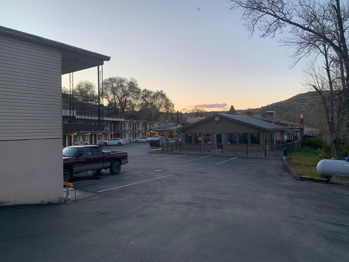 Sunset Inn - John Day Extérieur photo